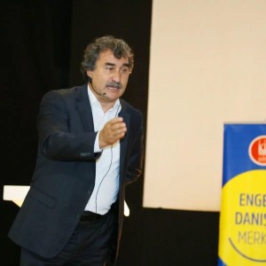 Prof. Dr. Kasım Karataş