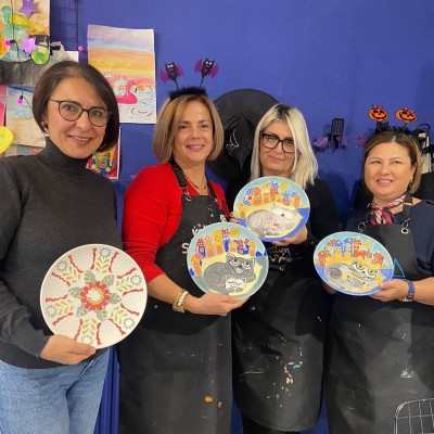 Yelken Sanat Atölyesi ile Tabak Boyama Etkinliği