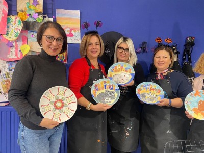 Yelken Sanat Atölyesi ile Tabak Boyama Etkinliği